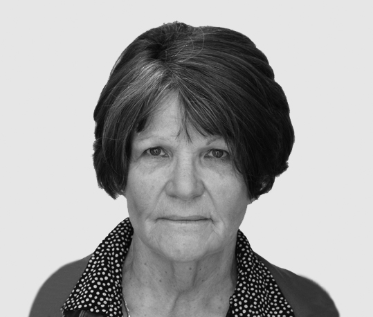 Lorna Farr